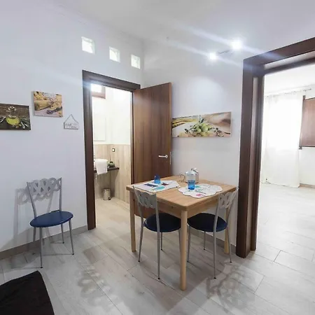 Alojamento de Acomodação e Pequeno-almoço Iori Salento 3*