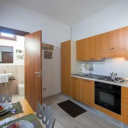 Oda ve Kahvaltı Iori Salento 3*